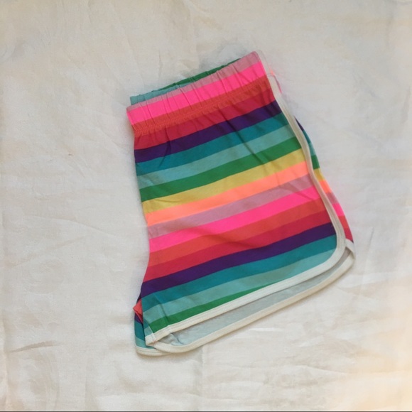 ❤️🧡💛💚💙Girls Children’s Place Shorts ❤️🧡💛💚💙 - Picture 3 of 4
